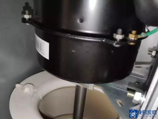 格力风管机“E8”解决方法