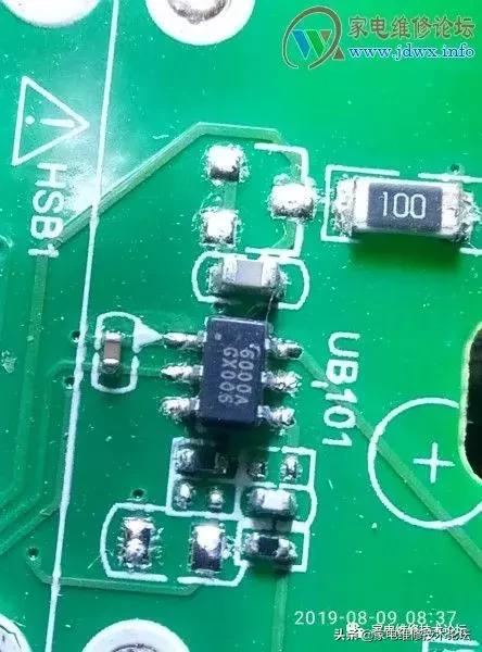 分享:杂牌机主板TP.VST59S.PB801彩电不通电故障维修