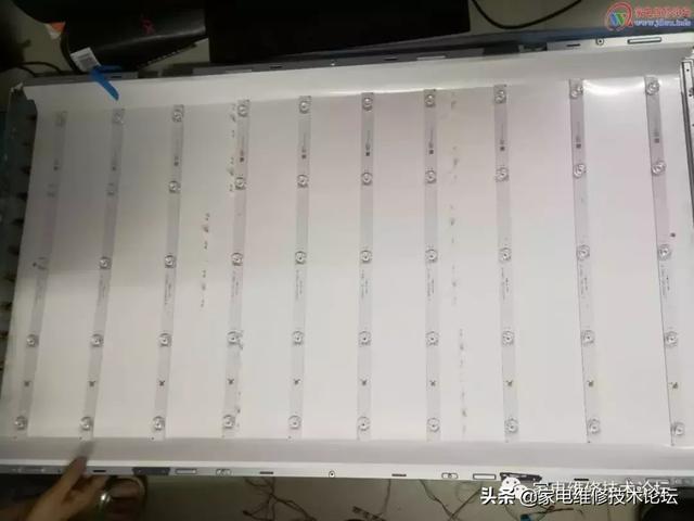 索尼KLV-46BX450液晶电视背光改用LED