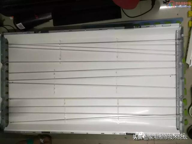 索尼KLV-46BX450液晶电视背光改用LED