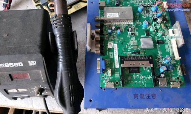 TCL王牌液晶电视L42P7200-3D热机不开机艰难维修