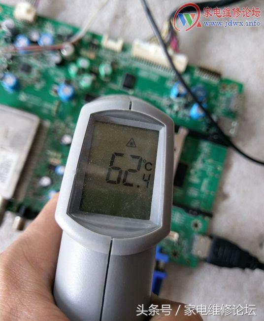 TCL王牌液晶电视L42P7200-3D热机不开机艰难维修