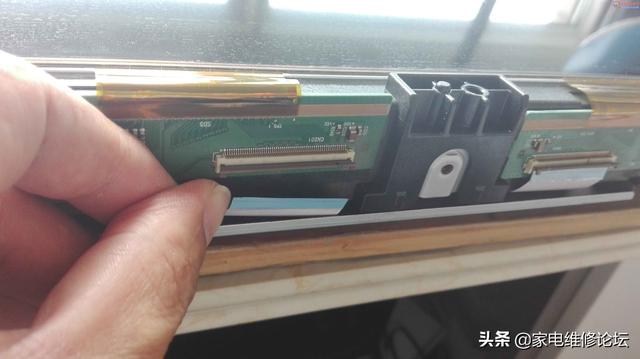 创维47L05HF液晶电视更换LED背光