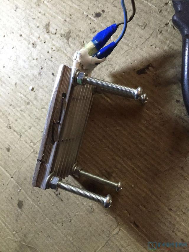 用铬铁芯自制一款给液晶屏换灯珠的焊台(超好用)
