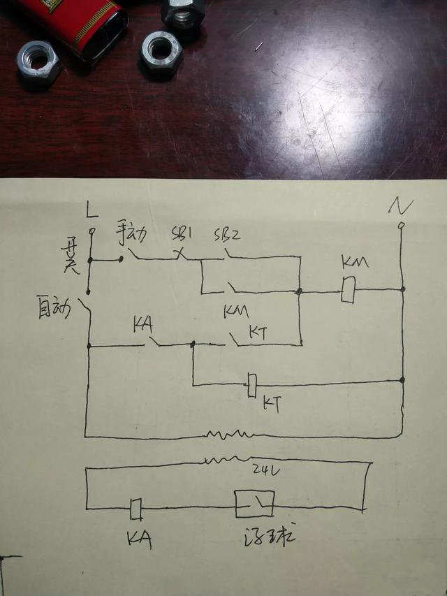 水塔接自动开关怎么接线