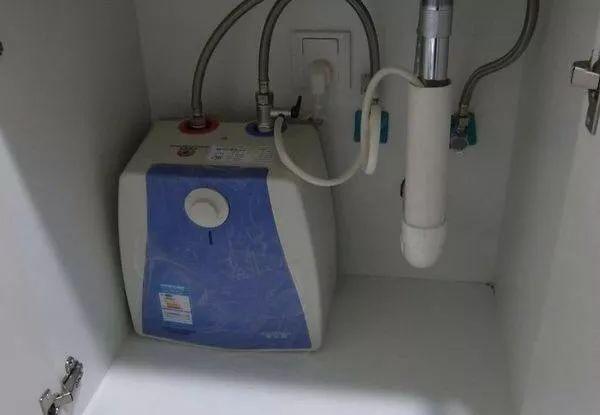 电热水器和燃气热水器哪个好？今天终于弄清楚了…
