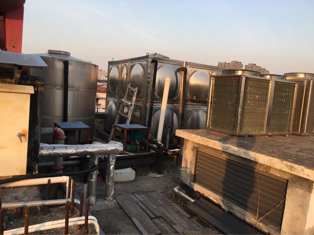 空气能热水器机组图解