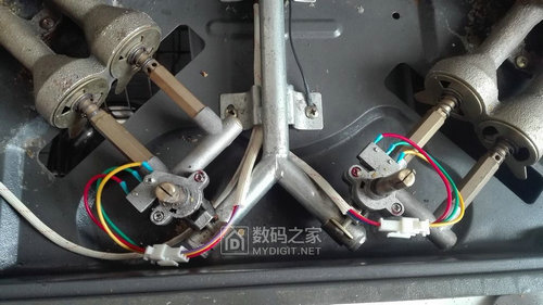 燃气灶关闭时不停打火,全面拆解修理,故障解除,欢迎指正! 燃气灶关闭时不停打火,全面拆解修理,故障解除,欢迎指正!