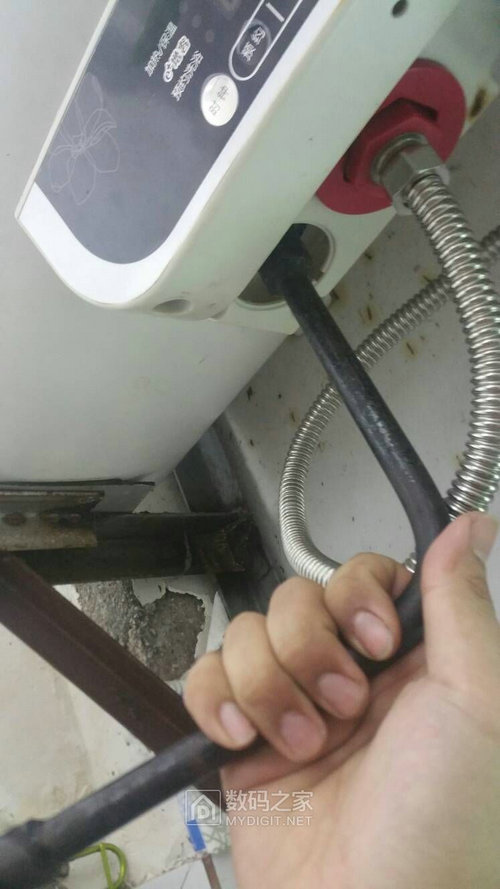 美的电热水器更换镁棒 美的电热水器更换镁棒