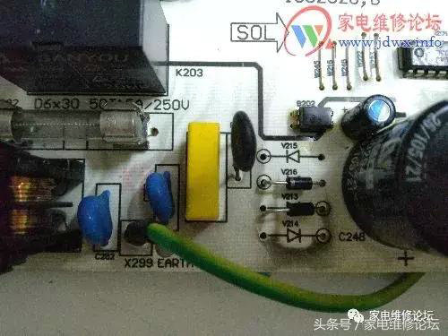 惠而浦空调三匹冷暖机上电没反应维修一例