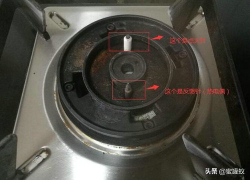 燃气灶打着火松手就灭或燃烧一会就熄灭是怎么回事？