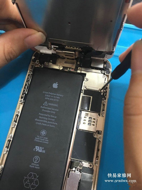 省钱省到家，苹果iPhone各系列手机自助维修方法以及各机型通病维修价格曝光
