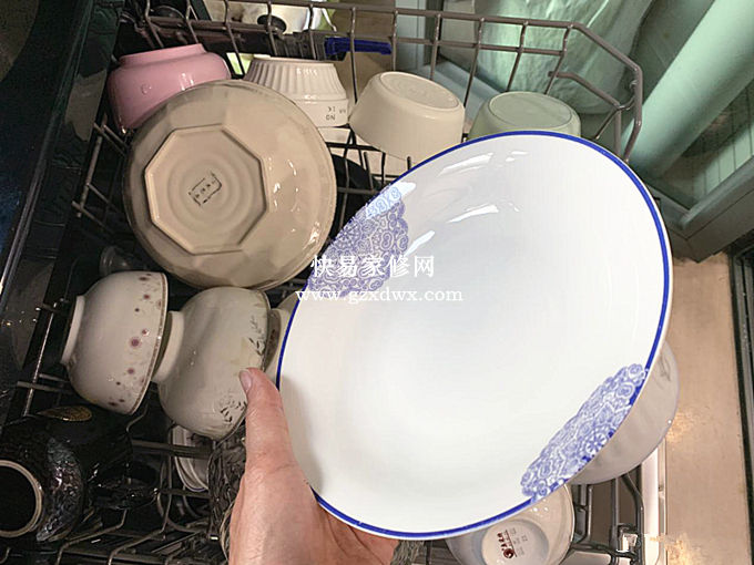 洗碗机改装教程：600秒搞定洗碗机阳台安装，旧房子、小厨房也能用上大容量家用洗碗机