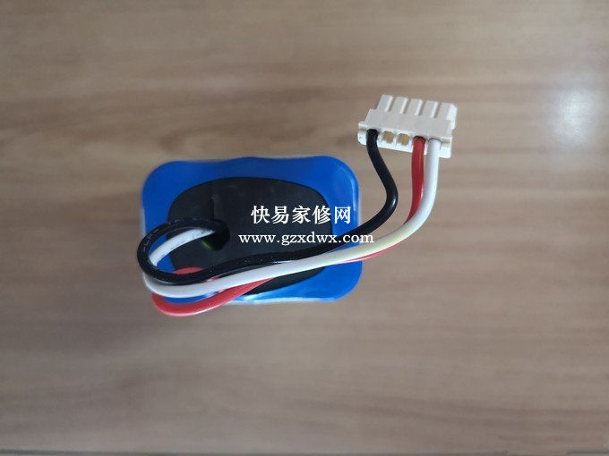 这就是原来的电池