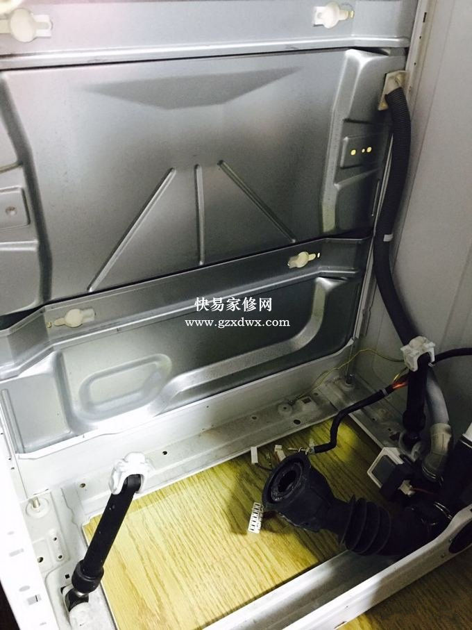 Whirlpool 惠而浦 WFC1052CW 滚筒洗衣机维修记