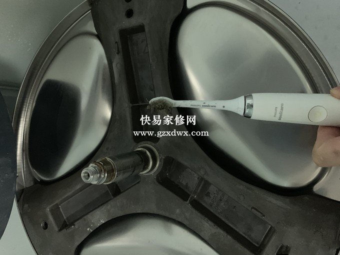 滚筒洗衣机拆机清洗指南