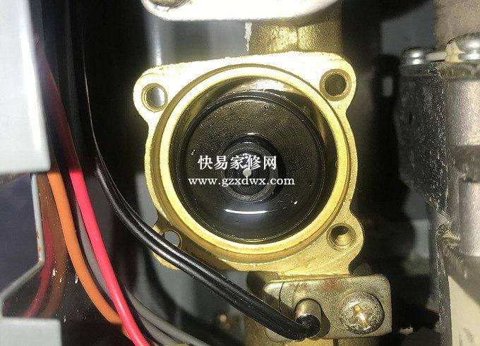 万家乐燃气热水器小故障 —— 打不着火或断火问题
