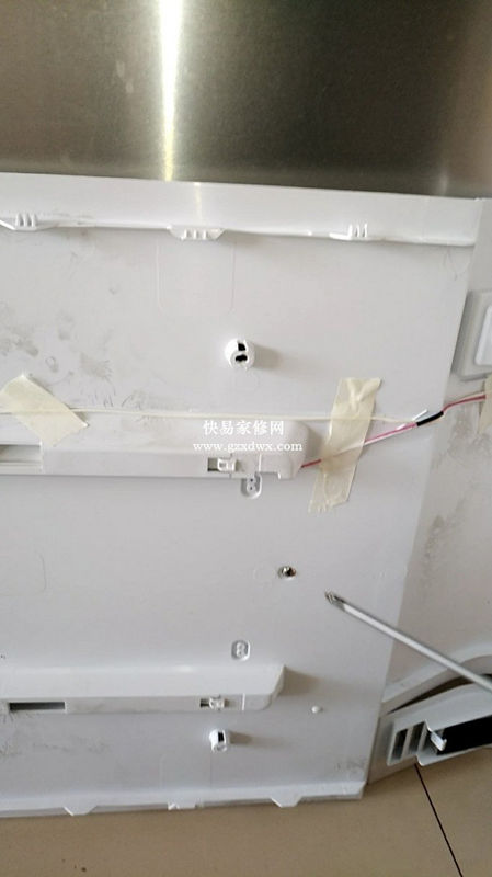 海尔冰箱冷藏室LED灯板更换