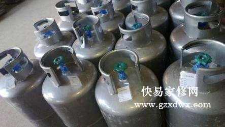 空调加氟一次多少钱