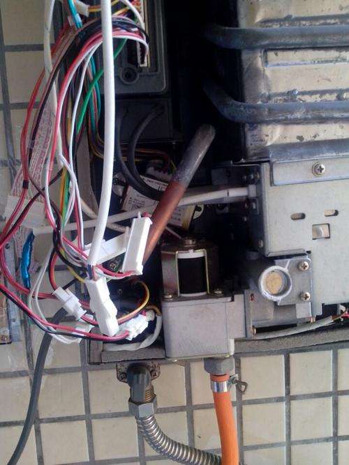壁挂燃气热水器e1故障代码(樱花燃气热水器故障代码e1)插图3 壁挂燃气热水器e1故障代码(樱花燃气热水器故障代码e1)插图3