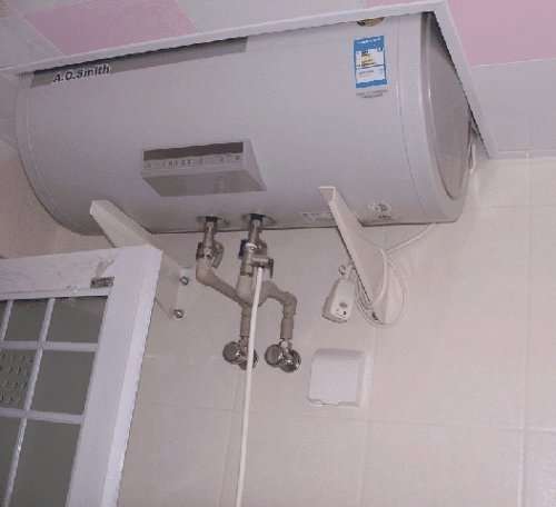 如何排除热水器故障e4(电热水器e4故障解决图)插图1 如何排除热水器故障e4(电热水器e4故障解决图)插图1
