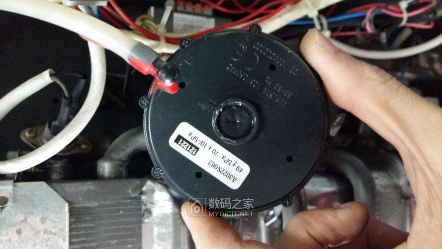 前锋燃气热水器故障代码a3(前锋燃气热水器故障代码r3出现怎么处理)插图1