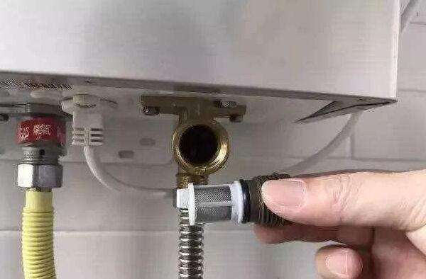天然气热水器容易出现故障(燃气热水器过热故障怎么办)插图2 天然气热水器容易出现故障(燃气热水器过热故障怎么办)插图2